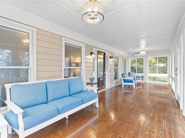 104 Emerald Pointe Drive, Seneca, SC 29672