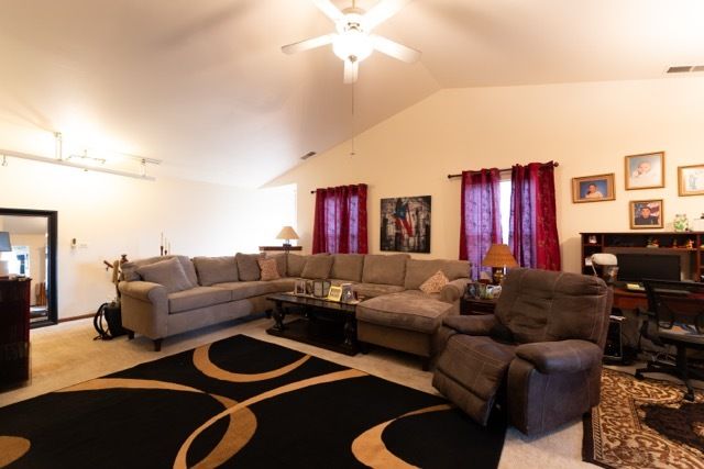 737 W Streamwood Boulevard B, Streamwood, IL 60107
