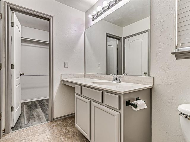 11804 NW 133rd Street, Piedmont, OK 73078