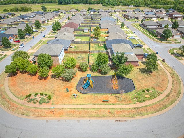 11804 NW 133rd Street, Piedmont, OK 73078