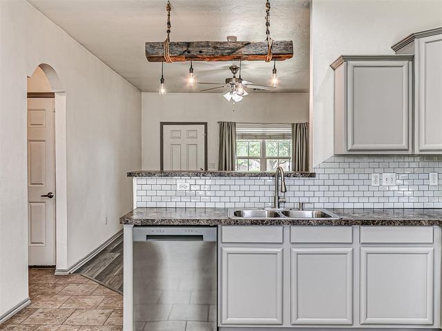 11804 NW 133rd Street, Piedmont, OK 73078