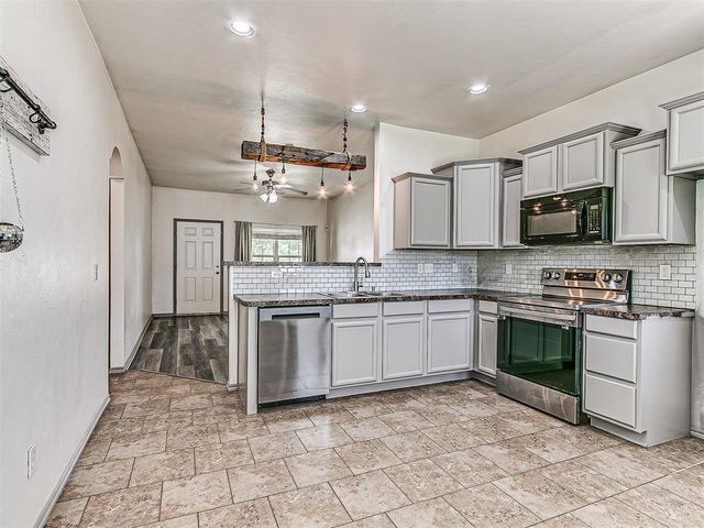 11804 NW 133rd Street, Piedmont, OK 73078