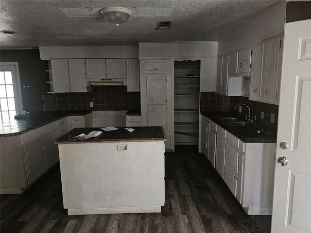 2711 Parkridge Street, Shreveport, LA 71108