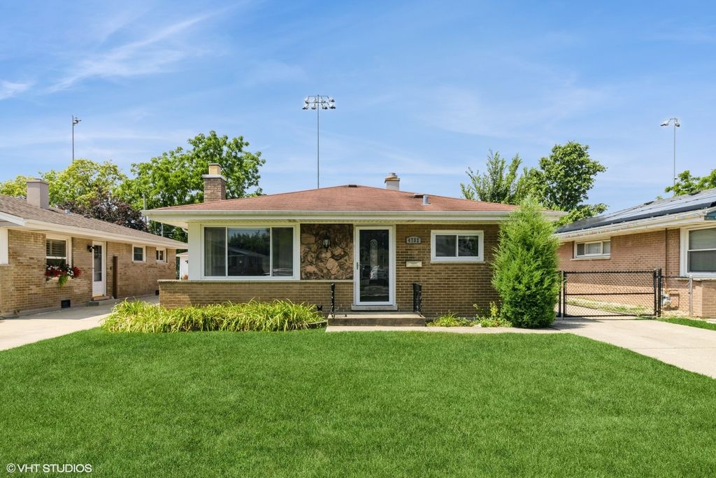 4732 N Oriole Avenue, Norridge, IL 60706
