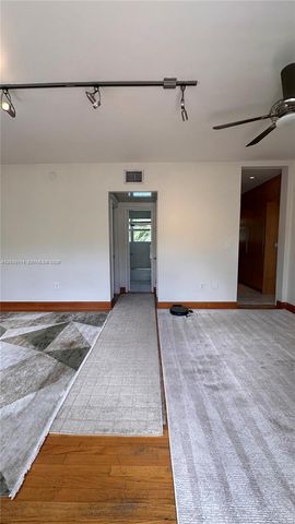 1100 Venetian Way 2B, Miami, FL 33139