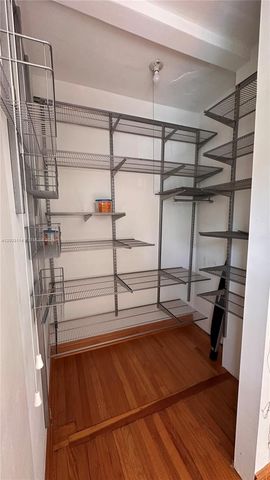 1100 Venetian Way 2B, Miami, FL 33139