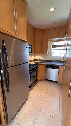 1100 Venetian Way 2B, Miami, FL 33139
