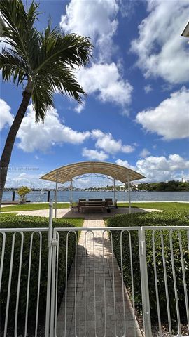 1100 Venetian Way 2B, Miami, FL 33139