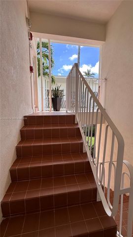 1100 Venetian Way 2B, Miami, FL 33139