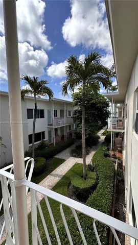 1100 Venetian Way 2B, Miami, FL 33139