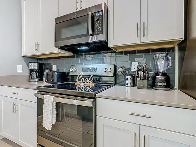 1264 CHALLENGE DRIVE 1264, Davenport, FL 33896