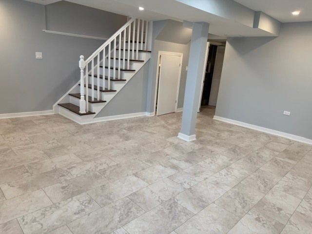 6615 S Hoyne Avenue, Chicago, IL 60636