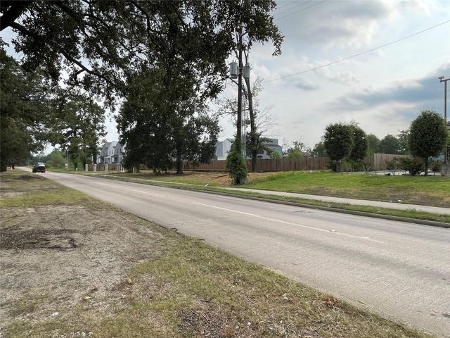 00 T C Jester Boulevard, Houston, TX 77091