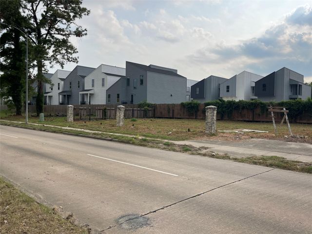 00 T C Jester Boulevard, Houston, TX 77091