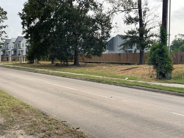 00 T C Jester Boulevard, Houston, TX 77091