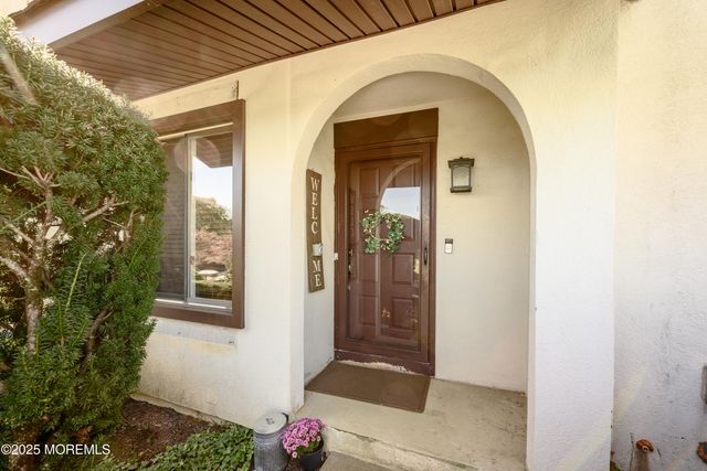 83 Tower Hill Drive, Red Bank, NJ 07701