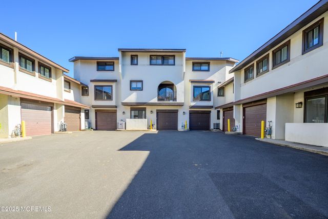 83 Tower Hill Drive, Red Bank, NJ 07701