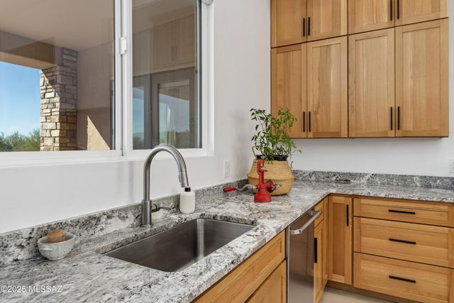 14317 N SILENT SKY Place, Marana, AZ 85658