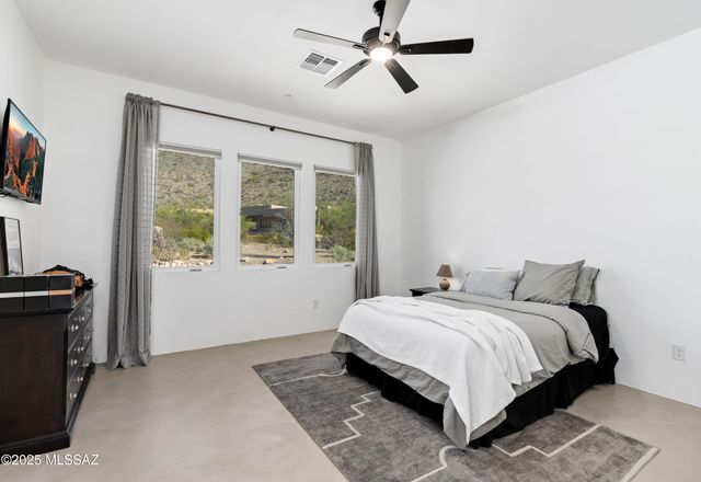 14317 N SILENT SKY Place, Marana, AZ 85658