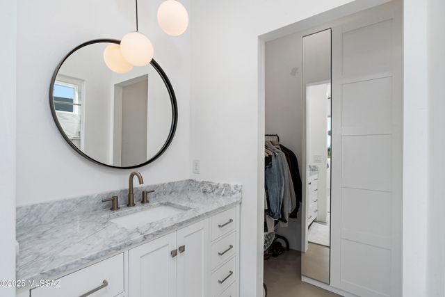 14317 N SILENT SKY Place, Marana, AZ 85658