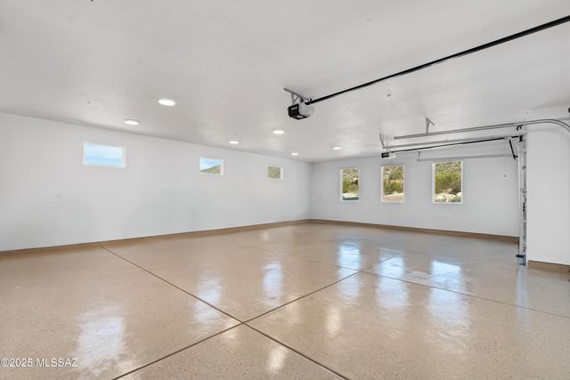 14317 N SILENT SKY Place, Marana, AZ 85658