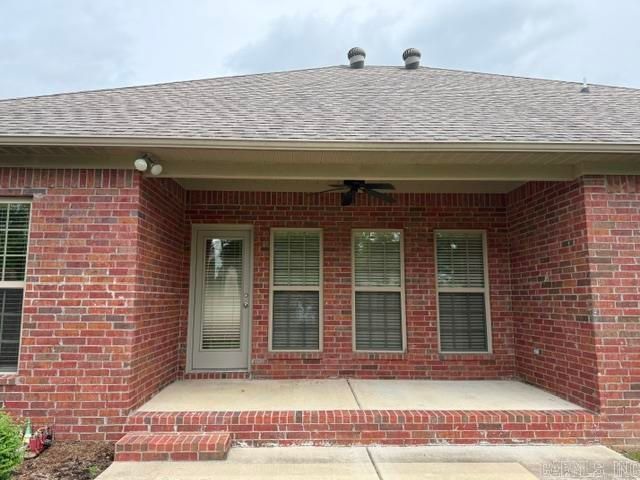 2405 EIGHTEEN Loop, Conway, AR 72034