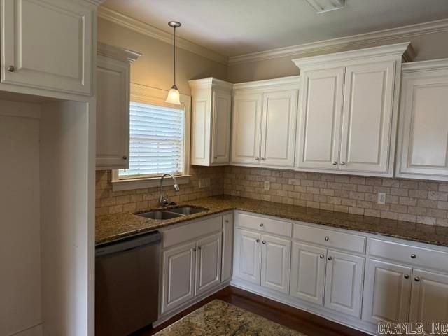 2405 EIGHTEEN Loop, Conway, AR 72034