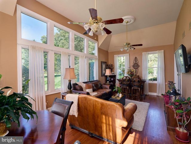1280 TAYLOR DR, Langhorne, PA 19047