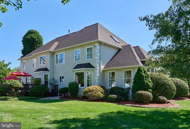 1280 TAYLOR DR, Langhorne, PA 19047
