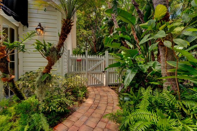 306 N Swinton Avenue, Delray Beach, FL 33444