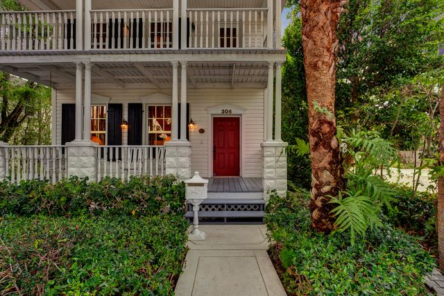 306 N Swinton Avenue, Delray Beach, FL 33444