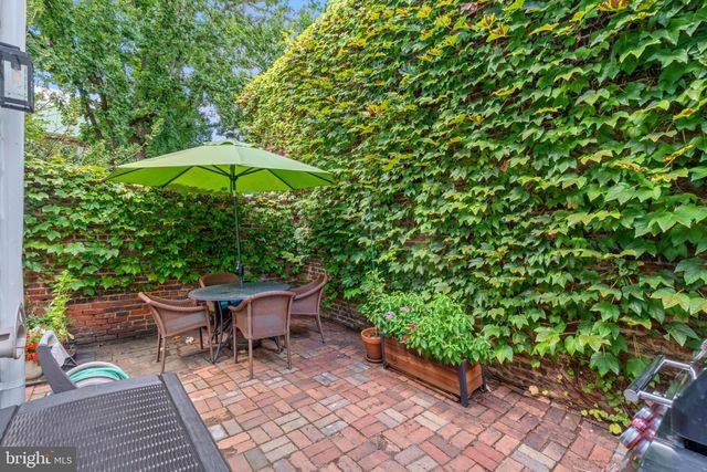 207 CAMERON ST, Alexandria, VA 22314