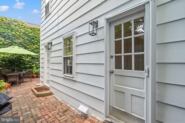 207 CAMERON ST, Alexandria, VA 22314