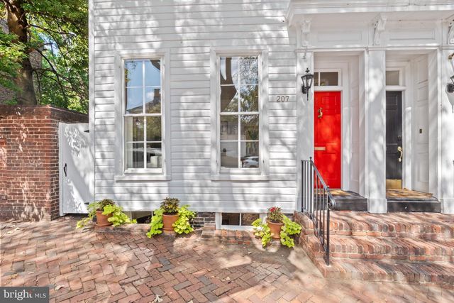 207 CAMERON ST, Alexandria, VA 22314
