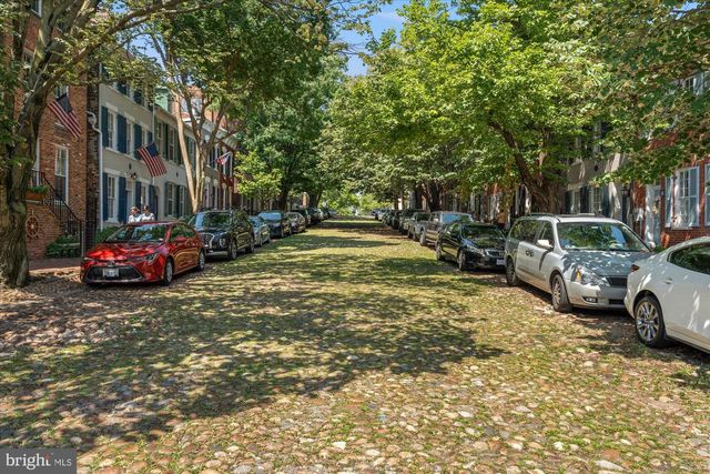 207 CAMERON ST, Alexandria, VA 22314