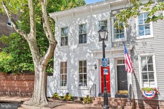 207 CAMERON ST, Alexandria, VA 22314