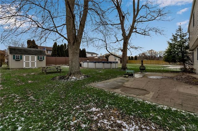 19 East Bihrwood Drive, West Seneca, NY 14224