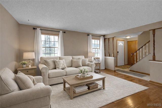 19 East Bihrwood Drive, West Seneca, NY 14224