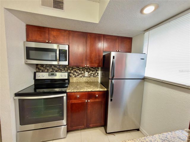 5152 CONROY ROAD 17, Orlando, FL 32811