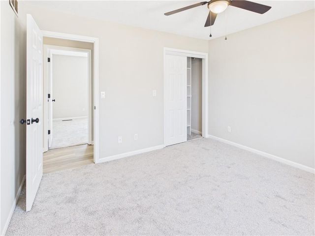 218 SE 51st Road, Warrensburg, MO 64093