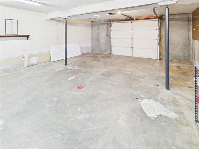 218 SE 51st Road, Warrensburg, MO 64093