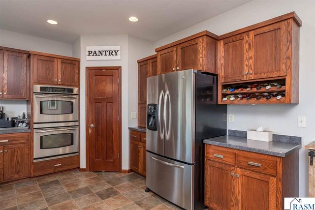 2290 Balsam Drive, North Mankato, MN 56003