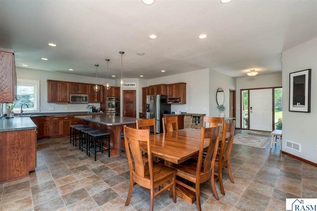 2290 Balsam Drive, North Mankato, MN 56003