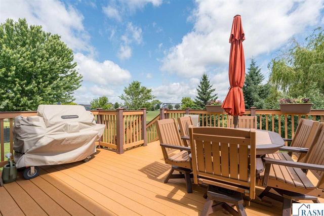 2290 Balsam Drive, North Mankato, MN 56003