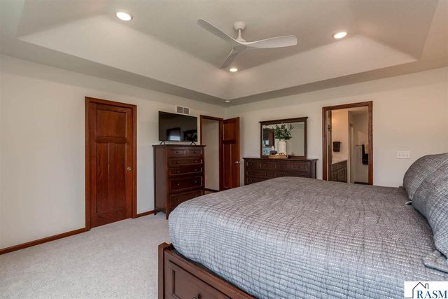 2290 Balsam Drive, North Mankato, MN 56003
