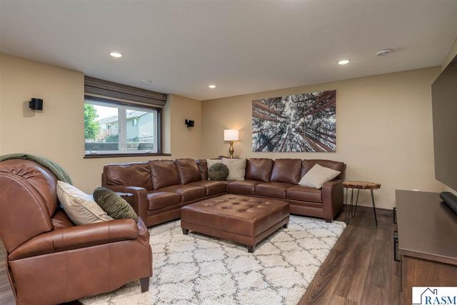 2290 Balsam Drive, North Mankato, MN 56003