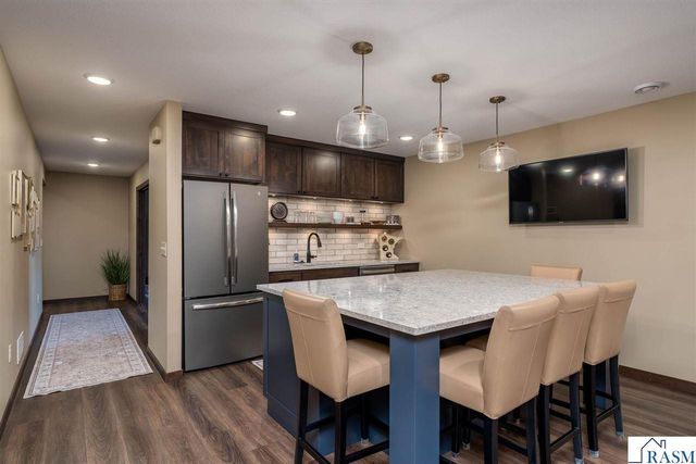 2290 Balsam Drive, North Mankato, MN 56003