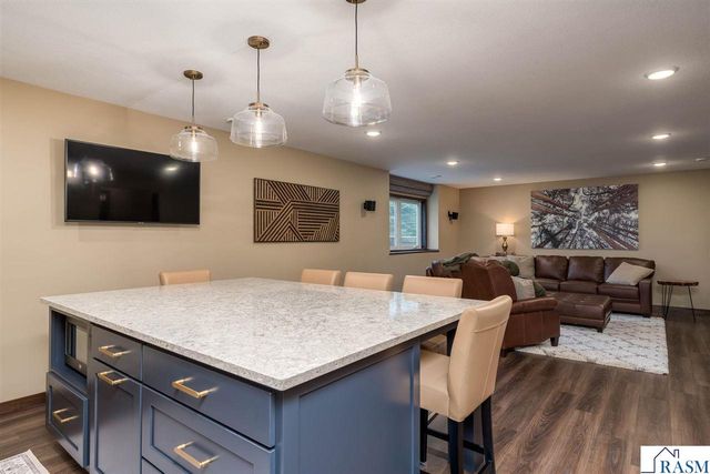 2290 Balsam Drive, North Mankato, MN 56003