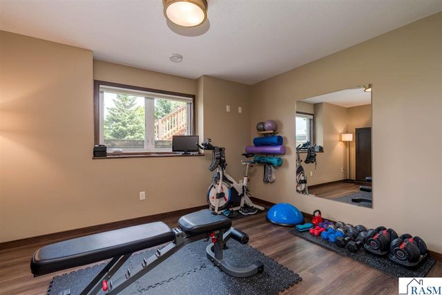 2290 Balsam Drive, North Mankato, MN 56003