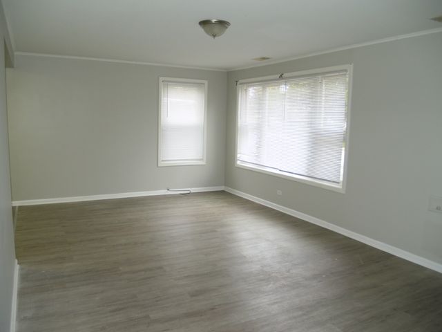 17 Oak Lane, Park Forest, IL 60466